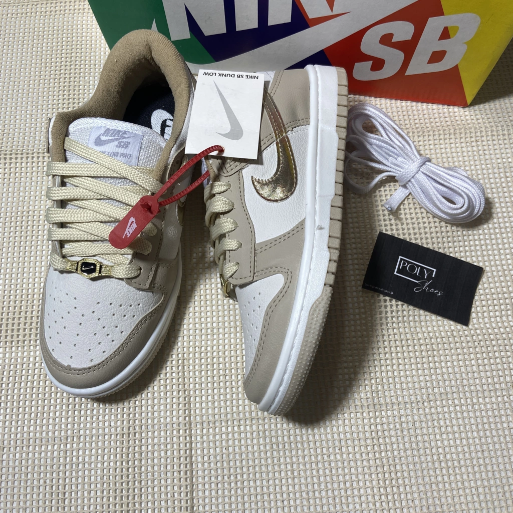 Nike dunk dourado/creme