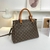 Bolsa Louis Vuitton na internet