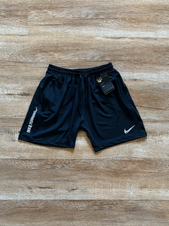 Short Nike Running Dry en internet