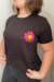 T-shirt preta estampa Florzinha - comprar online