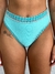 Calcinha Hot Pants de Crochê Azul com detalhes em azul claro e acabamento em crochê, luxo da coleção New Grécia.