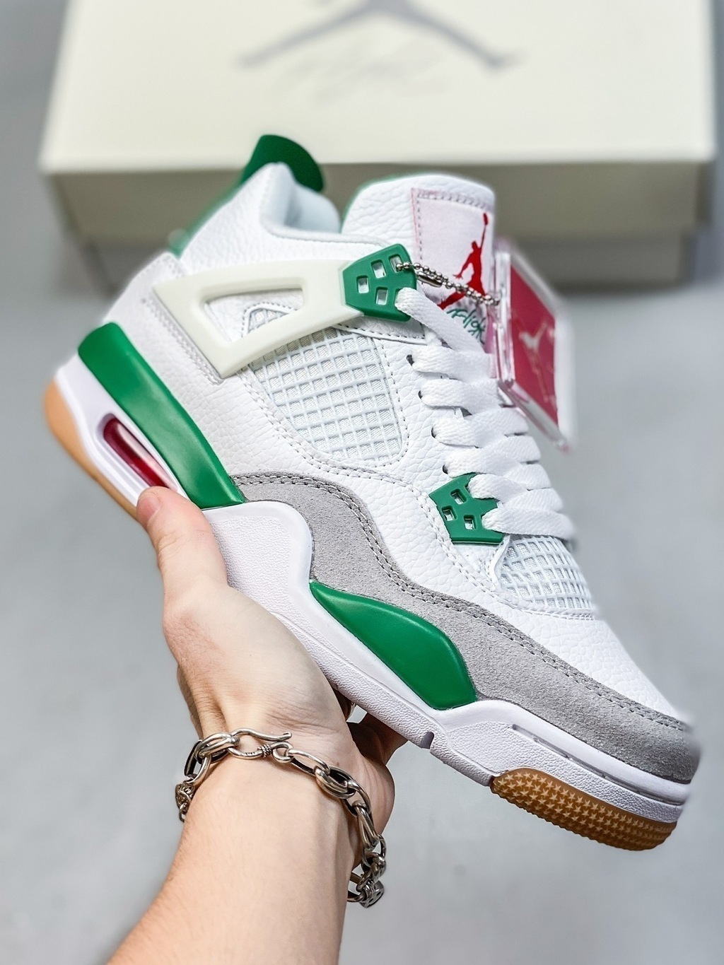 Air popular Jordan 4