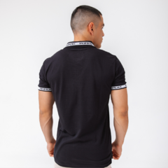 (CURVA) $8.200 c/u CHOMBA ALGODÓN “MOMENT BLACK” - TALLE S al XL - comprar online