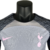 Camisa Tottenham Treino 23/24 - Jogador Nike Masculina - Cinza com detalhes em rosa e amarelo na internet
