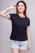 camiseta feminina ringer preto e listras rosas