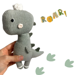  Encante-se com este dinossauro amigurumi feito à mão com materiais de alta qualidade. Um presente perfeito para bebês e decoração criativa.