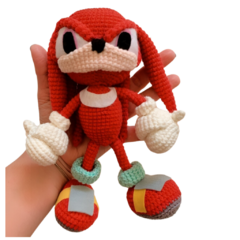 Explore o boneco Knuckles, feito para capturar a essência do icônico personagem de Sonic, perfeito para fãs e colecionadores.