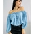 blusa azul ombro a ombro TAM M - Qnova Second Hand