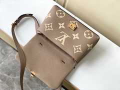 Bolsa Louis Vuitton Monogram Lock - Elegância e Você