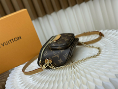 Bolsa Louis Vuitton Pochette - comprar online