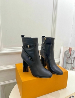 Bota Louis Vuitton - loja online