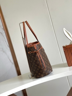 Bolsa Louis Vuitton na internet