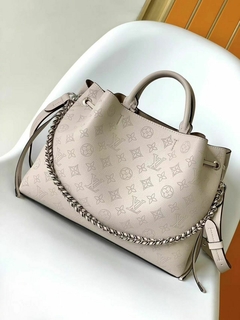 Bolsa Louis Vuitton na internet