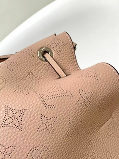 Bolsa Louis Vuitton na internet