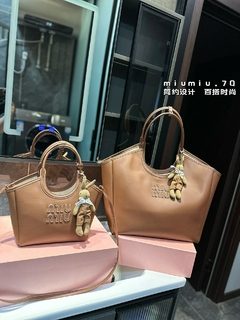 Bolsa Miu Miu tamanho Menor - comprar online