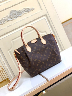 Bolsa Louis Vuitton Tradicional Tamanho 36 cm