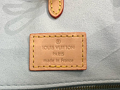 Bolsa Louis Vuitton Modelo Quadrado Quadriculada - Elegância e Você