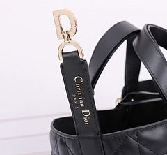 Bolsa Christian Dior Toujour - Elegância e Você