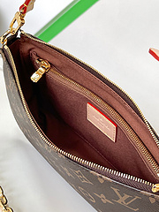 Bolsa Louis Vuitton com alça em corrente - comprar online