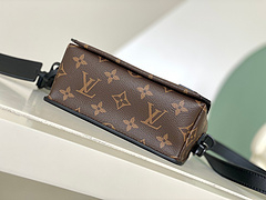 Bolsa Louis Vuitton Alça tecido em preto / monogram - Elegância e Você