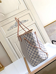 Bolsa Louis Vuitton Neverfull Tote MM Damier - Elegância e Você