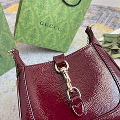 Bolsa Gucci baguette pequena alça de corrente - comprar online