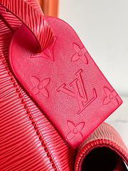 Mochila Louis Vuitton Supreme Vermelha na internet