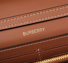 Bolsa Burberry Carteira em couro na internet