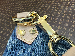 Bolsa Louis Vuitton Pochette Jeans na internet