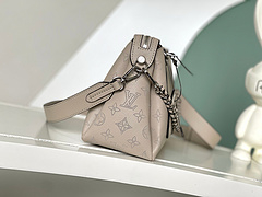 Bolsa Louis Vuitton na internet