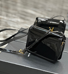 Bolsa YSL Saint Laurent Clássica verniz - Elegância e Você