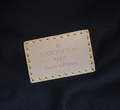 Bolsa Louis Vuitton modelo Pochette monogram - Elegância e Você