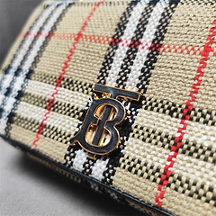 Bolsa Burberry Alça de corrente - Elegância e Você