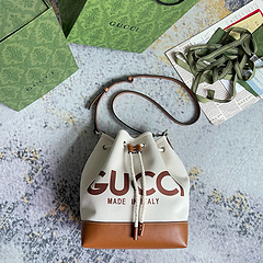 Bolsa Gucci tecido com couro estilo saco - loja online