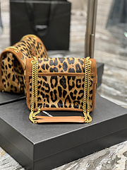 Bolsa YSL Saint Laurent em pelo com estampa de onça - Elegância e Você