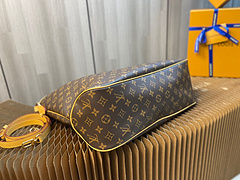 Imagem do Bolsa Louis Vuitton Grande 52 cm