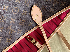 Imagem do Bolsa Louis Vuitton Neverfull Tote MM