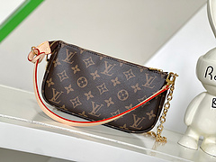 Bolsa Louis Vuitton com alça em corrente