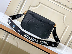 Bolsa Louis Vuitton Retrô com fecho de fivela