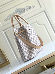 Bolsa Louis Vuitton modelo Saco