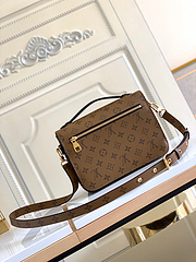 Bolsa Louis Vuitton Métis Duo Color - comprar online