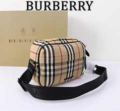 Bolsa Burberry Carteiro em tecido - comprar online