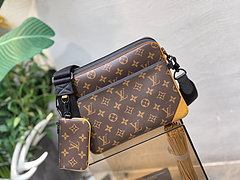 Bolsa Louis Vuitton Transversal Masculina - comprar online