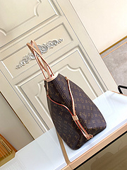 Imagem do Bolsa Louis Vuitton Neverfull Tote MM