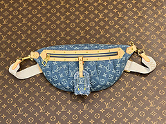 Bolsa Louis Vuitton Pochette Jeans na internet