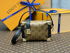 Bolsa Louis Vuitton baú