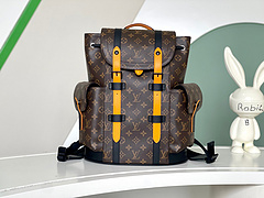 Mochila Louis Vuitton monogram e detalhes em amarelo na internet