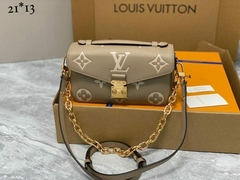 Bolsa Louis Vuitton Pochette Métis East West