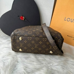 Bolsa Louis Vuitton Petite - Elegância e Você