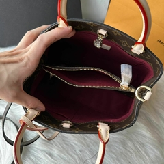 Bolsa Louis Vuitton Petite na internet